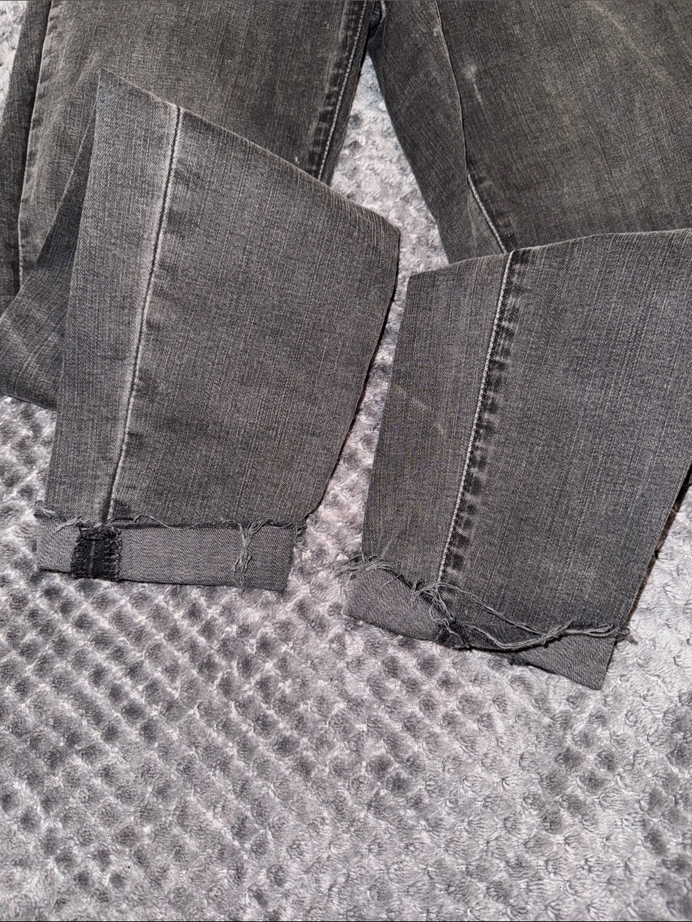 Madewell women’s skinny distressed Black Washed Jeans - Picture 7 of 7